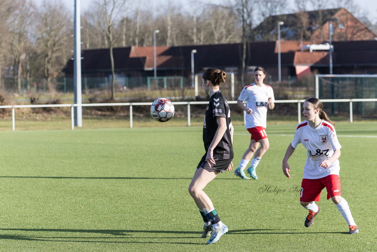 Bild 161 - wBJ SV Wahlstedt - SV Henstedt Ulzburg : Ergebnis: 0:1